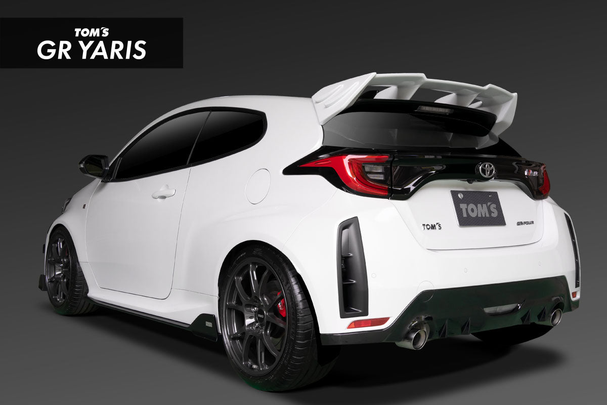 Piezas de Estilo Traseras Ala de Techo Precious Black de TOM'S - GR Yaris