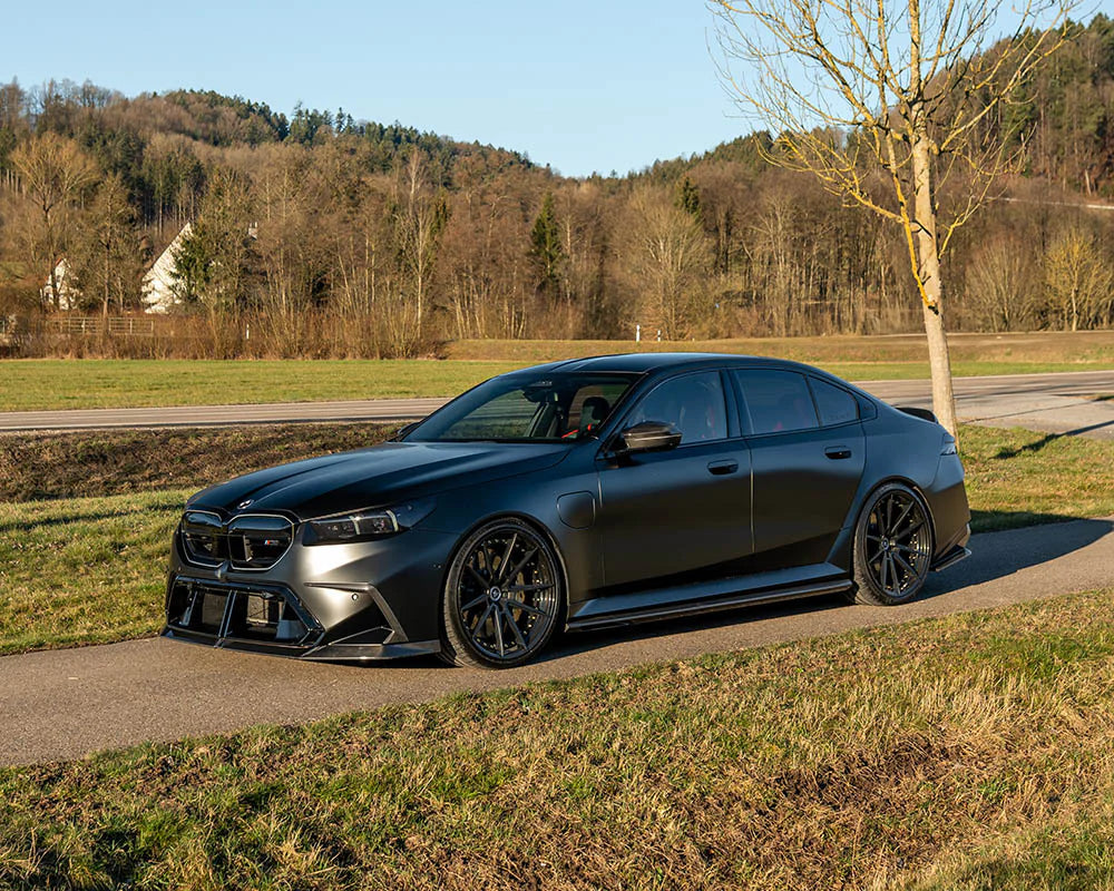 BMW G90 M5 CARBON FIBRE FULL KIT - CT DESIGN