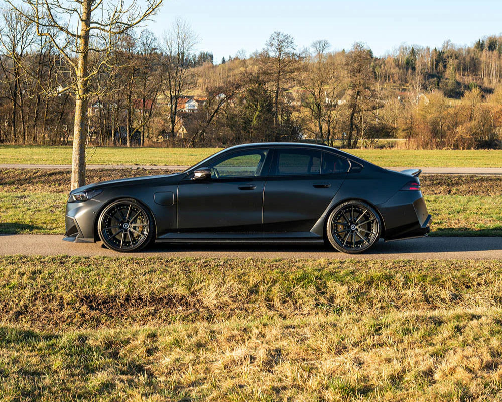 BMW G90 M5 CARBON FIBRE FULL KIT - CT DESIGN