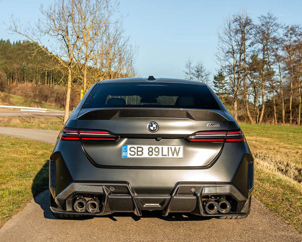 BMW G90 M5 CARBON FIBRE FULL KIT - CT DESIGN