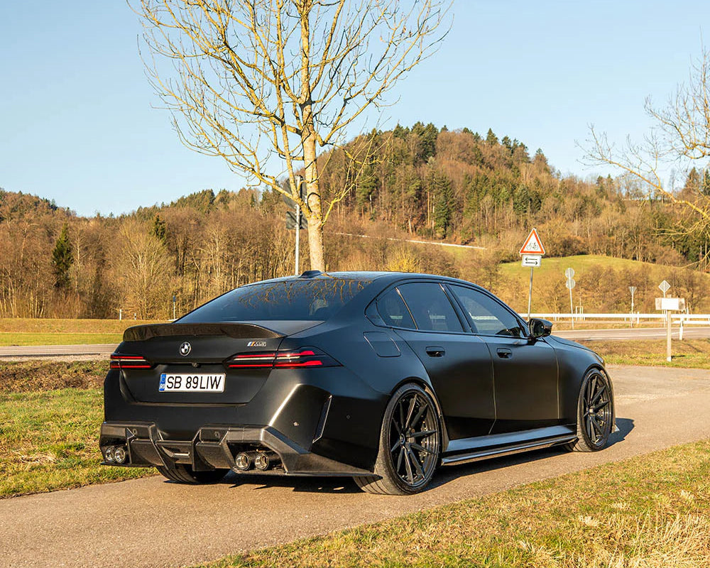 BMW G90 M5 CARBON FIBRE FULL KIT - CT DESIGN
