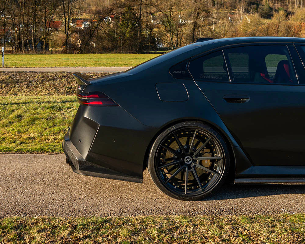 BMW G90 M5 CARBON FIBRE FULL KIT - CT DESIGN