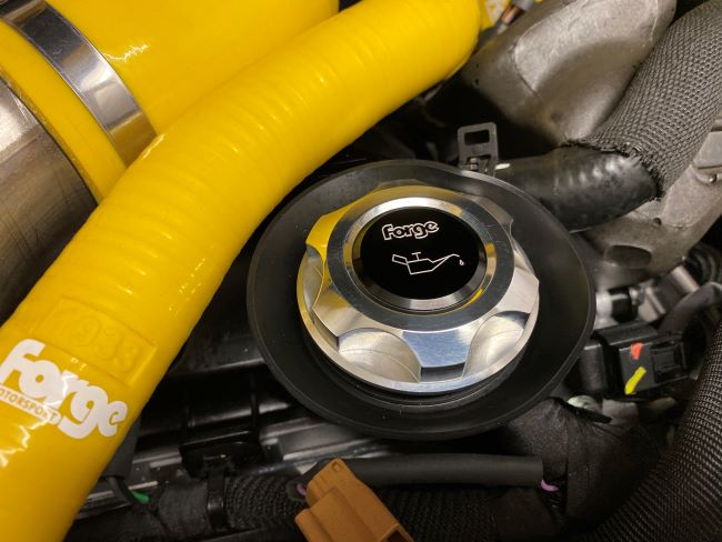 Multi-Application Oil Cap for Hyundai, Honda, Nissan, and Renault