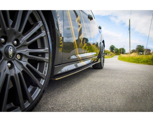 Jupes latérales aérodynamiques Maxton Design pour Ford Focus RS Mk3