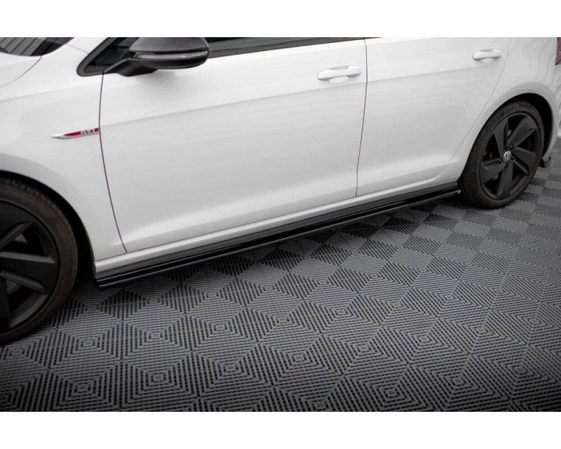 Faldons laterals V.1 Maxton Design VW Golf Mk7 / 7.5 GTI