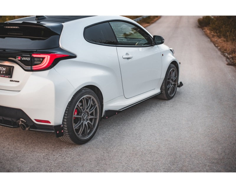 Faldilles laterals amb solapes V.2 Maxton Disseny Toyota GR Yaris Mk4