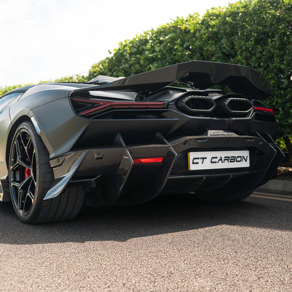 CT CARBON LAMBORGHINI REVUELTO