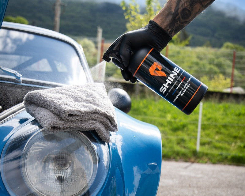 Waterless Car Body Cleaner